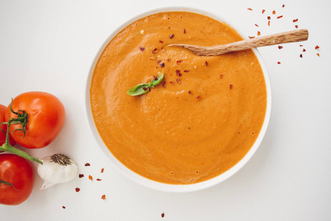 Deliciosa crema de Tomate con Albahaca fácil y rápida