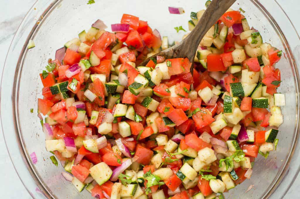 Delicioso pico de gallo con calabacin facil y rapido